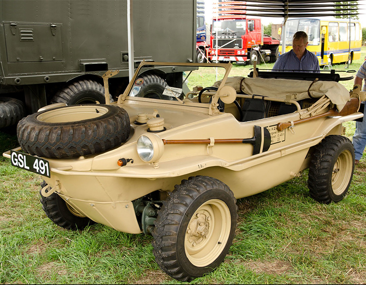 VOLKSWAGEN 166 SCHWIMMWAGEN